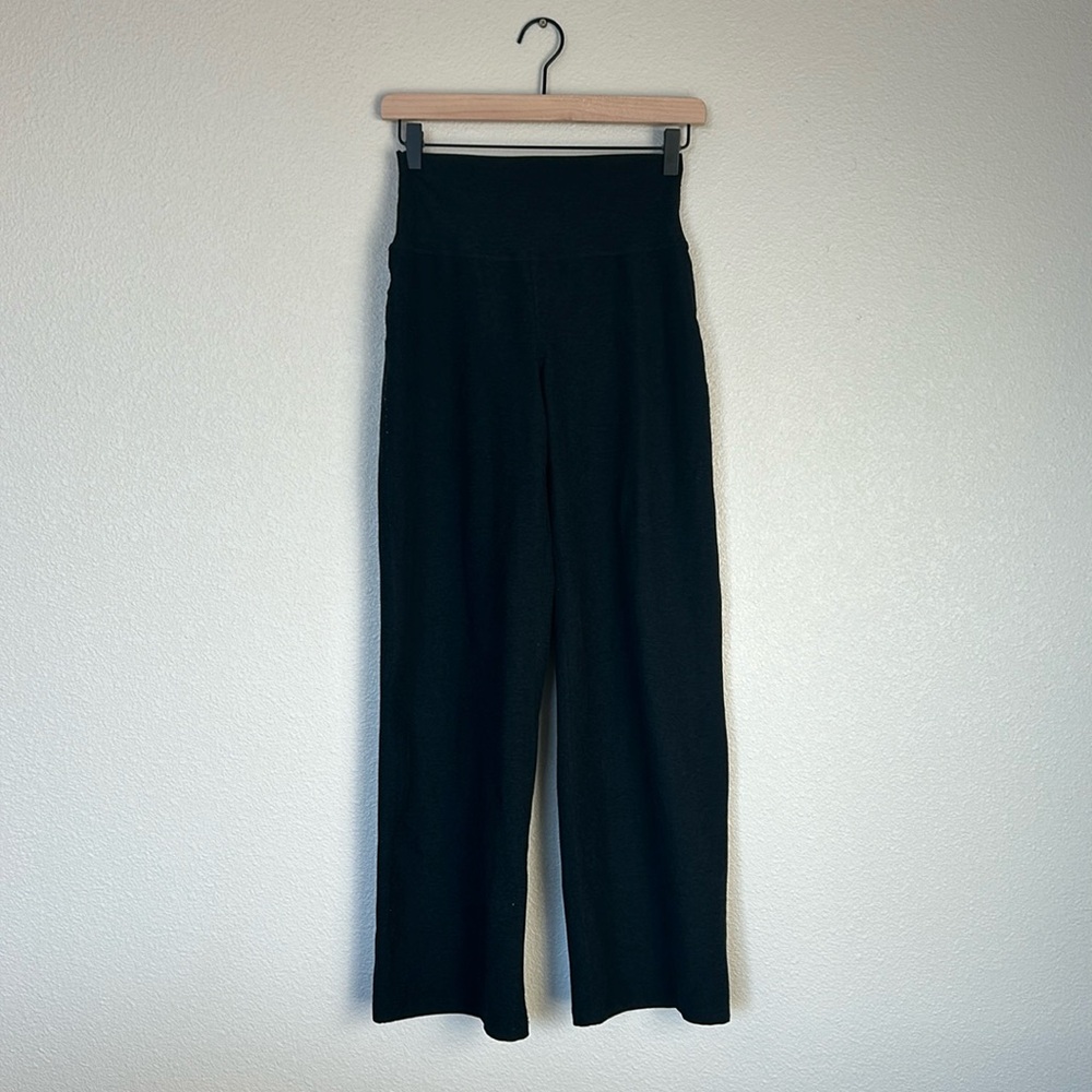 Beyond Yoga relaxations fit leggings